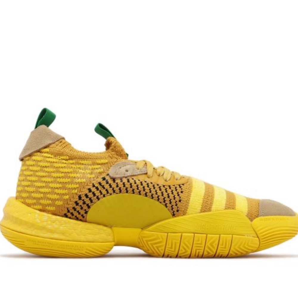 Adidas trae young 2 hazy yellow team green basketball sports shoes men Sz 9 NWOT